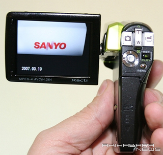 Illustration for article titled Sanyo Xacti CG65: Now With H.264 And In Lime